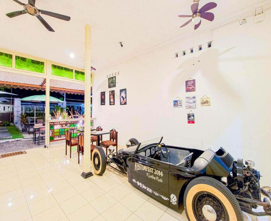D'Talent Hotel Yogyakarta Exterior foto