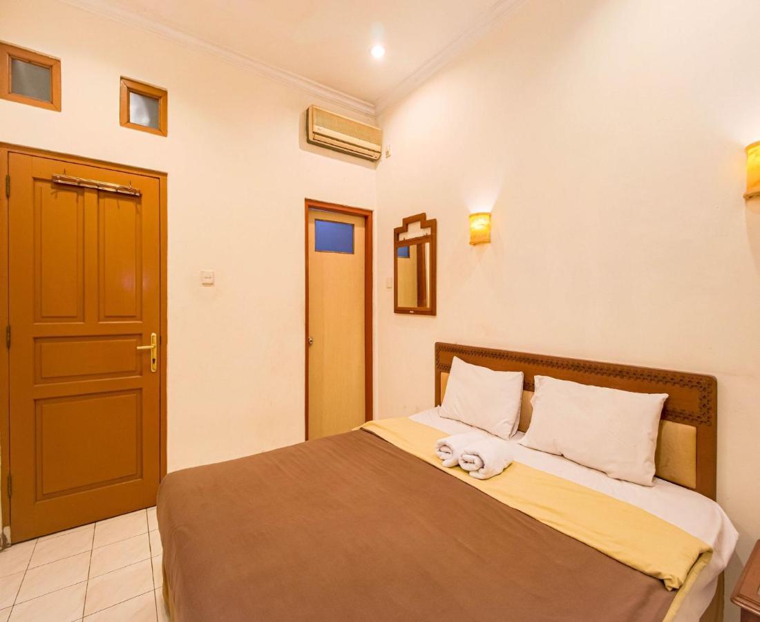 D'Talent Hotel Yogyakarta Exterior foto