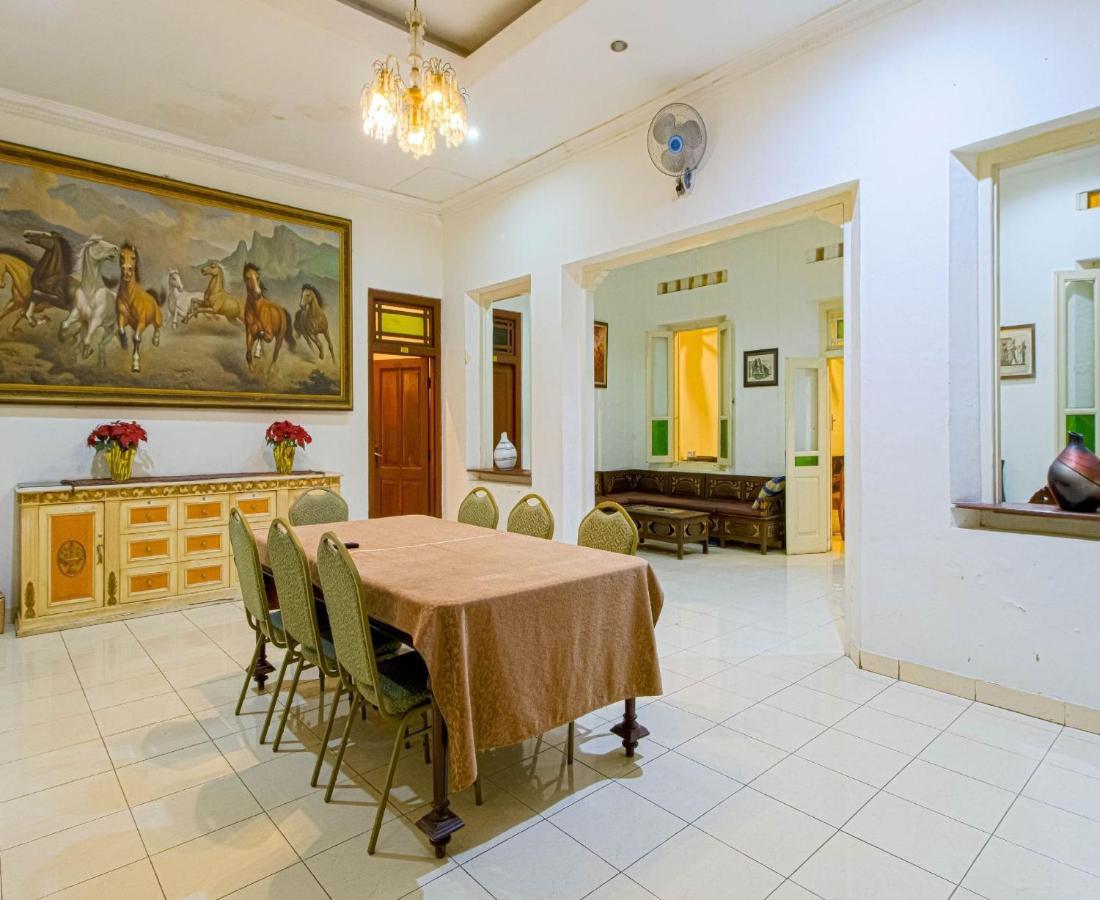 D'Talent Hotel Yogyakarta Exterior foto