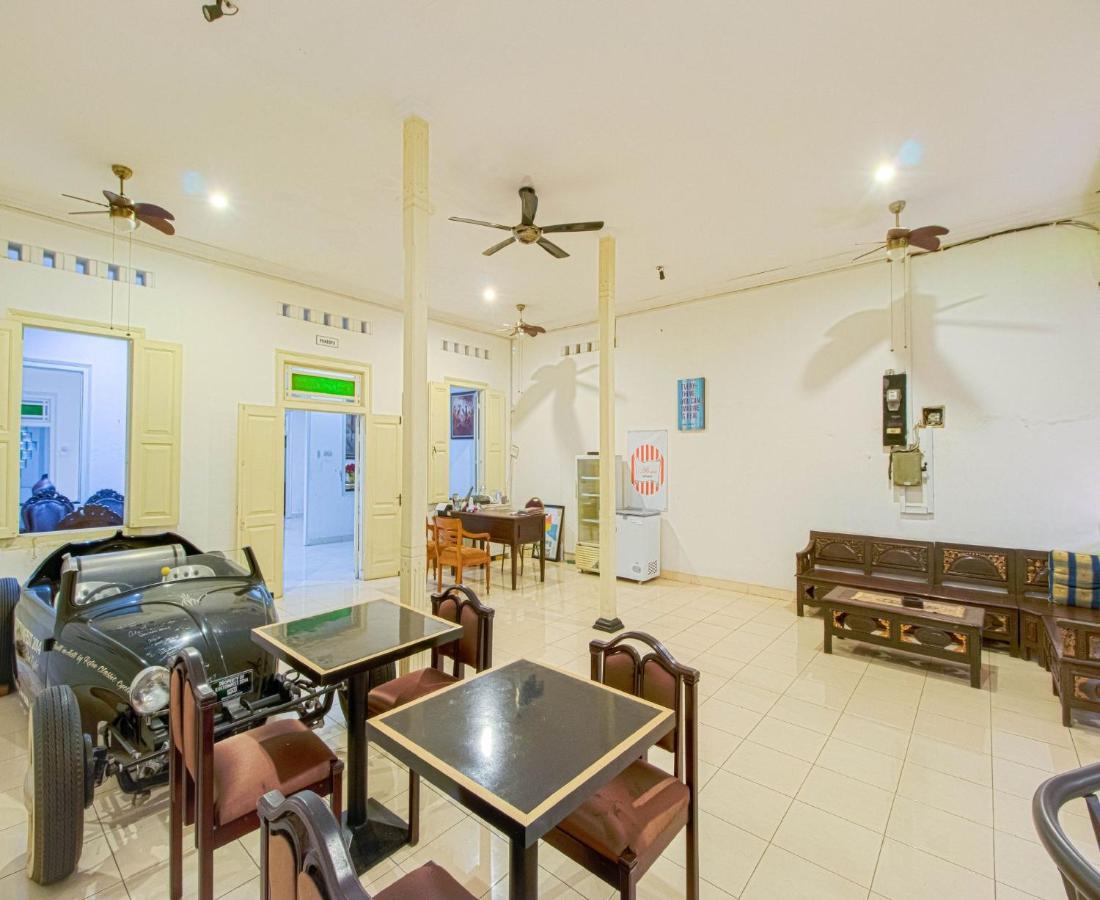 D'Talent Hotel Yogyakarta Exterior foto